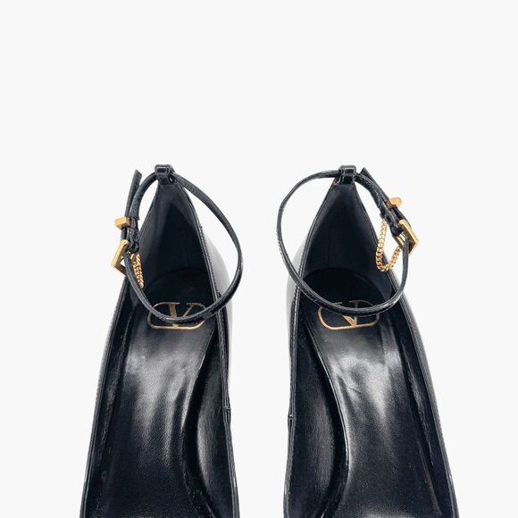 Valentino Garavani Ringstud Wedge Pumps Size 38.5 US 8.5 Pointed Black Patent - Picture 5 of 15